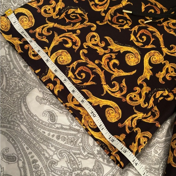 Versace jeans couture shorts - Picture 5 of 6